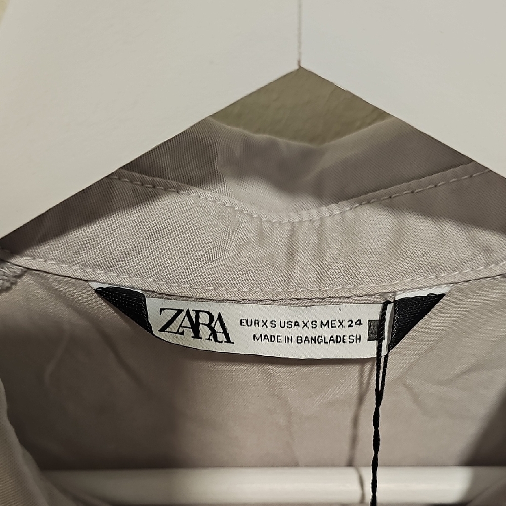 Zara XS Gray Tiered Blouse – NWT - Picture 3 of 5